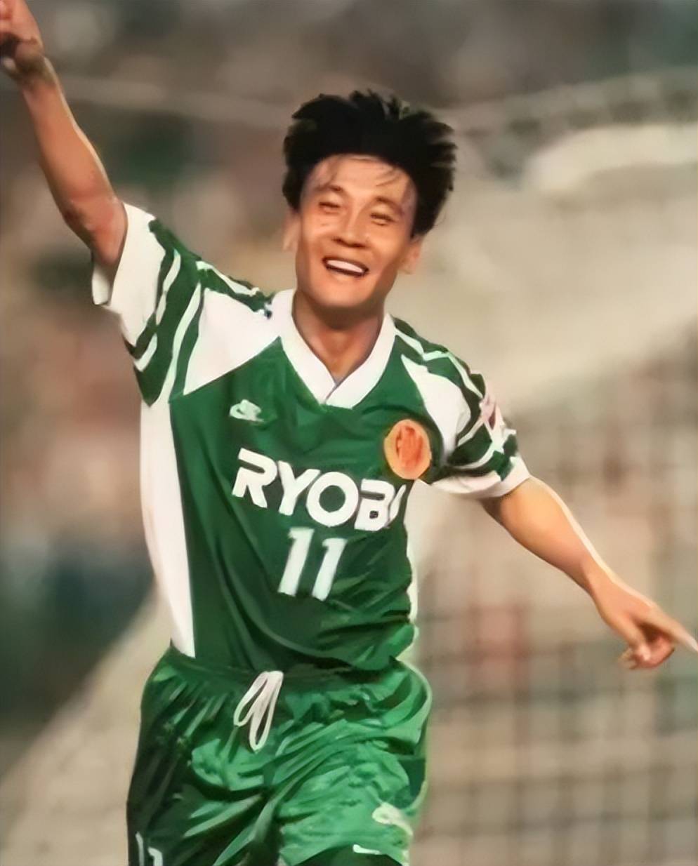 包含20年前，那个让那英甘愿“未婚生子”的前国脚高峰，如今过得怎样的词条